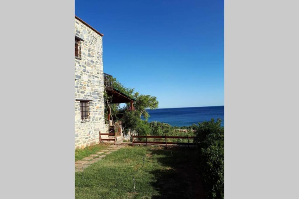 Traditional Stone House By The Sea... Kapetaniana Exterior photo