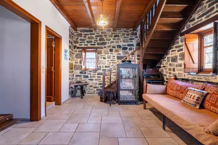 Traditional Stone House By The Sea... Kapetaniana Exterior photo